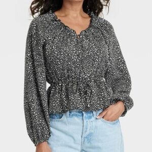 Universal Thread Black Speckled Peplum Balloon Long-Sleeve Top